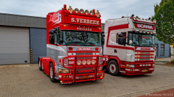 20251019-Tom-Holding-00181